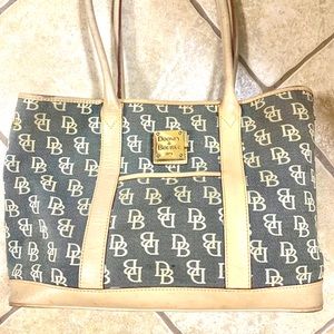 Dooney & Bourke Classic Blakely Tammy Handbag